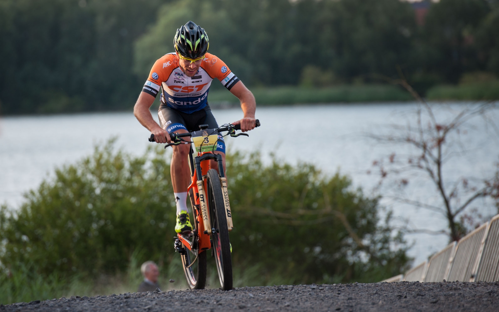 MTB van Vlaanderen: proloogwinst Hans Becking en Veerle Ingels