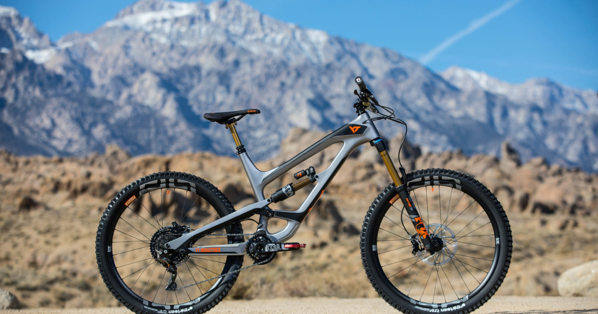 2018 yt capra cf pro