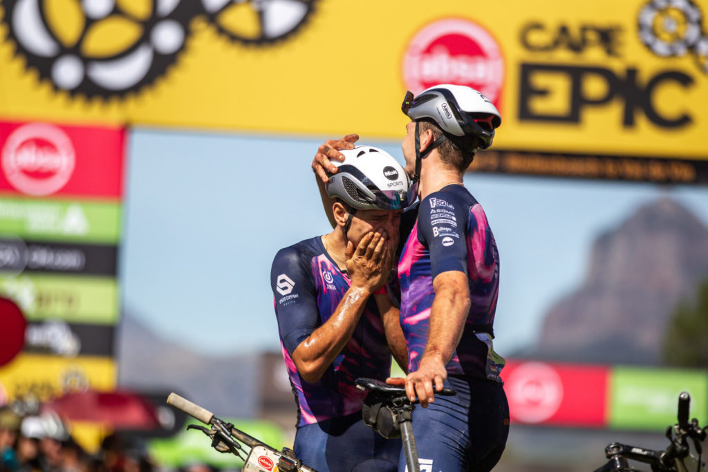 Cape Epic 2022 : quand deux "privés" dament le pion aux top teams !