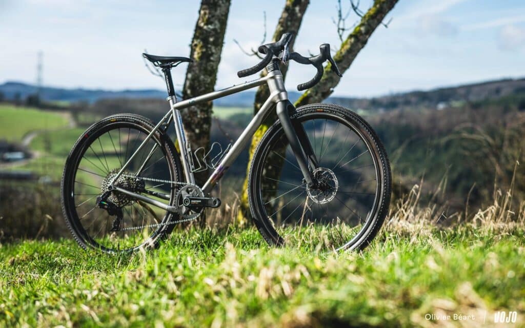 Test gravel | Robert Frameworks RG-1 : la nouvelle vie du titane