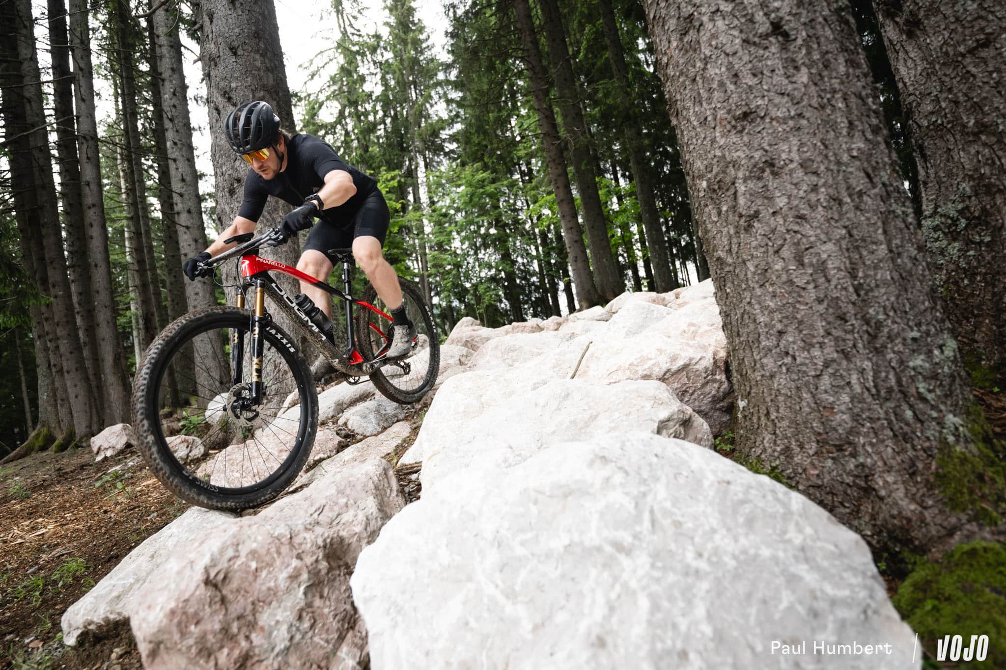 https://www.vojomag.nl/app/uploads/2024/07/pinarello dogma ht hardtail test pauline ferrand prevot xc 2024 vojo paul humbert 27.jpg