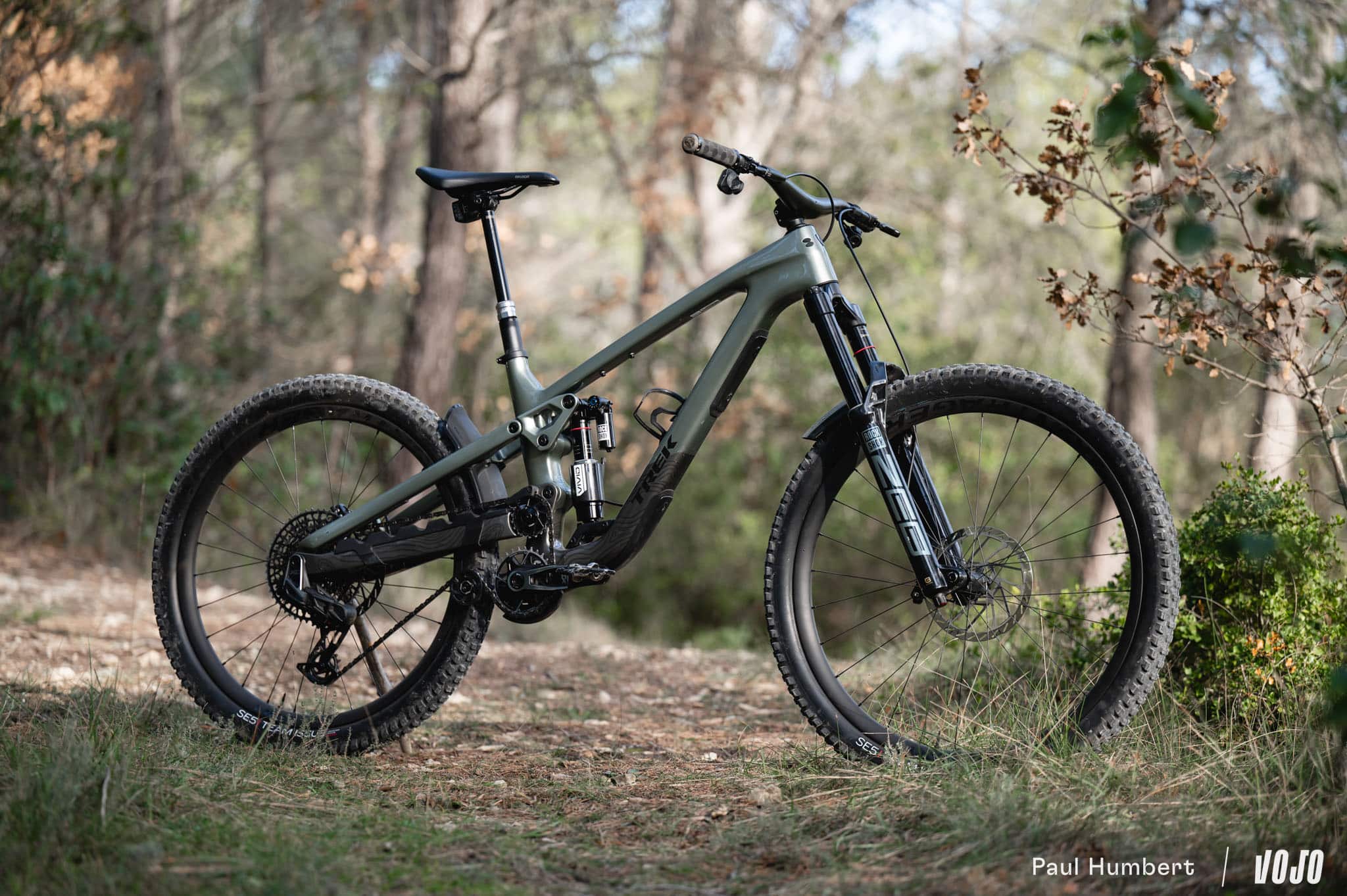 https://www.vojomag.nl/app/uploads/2024/08/test trek slash enduro 2024 vojo paul humbert 1.jpg