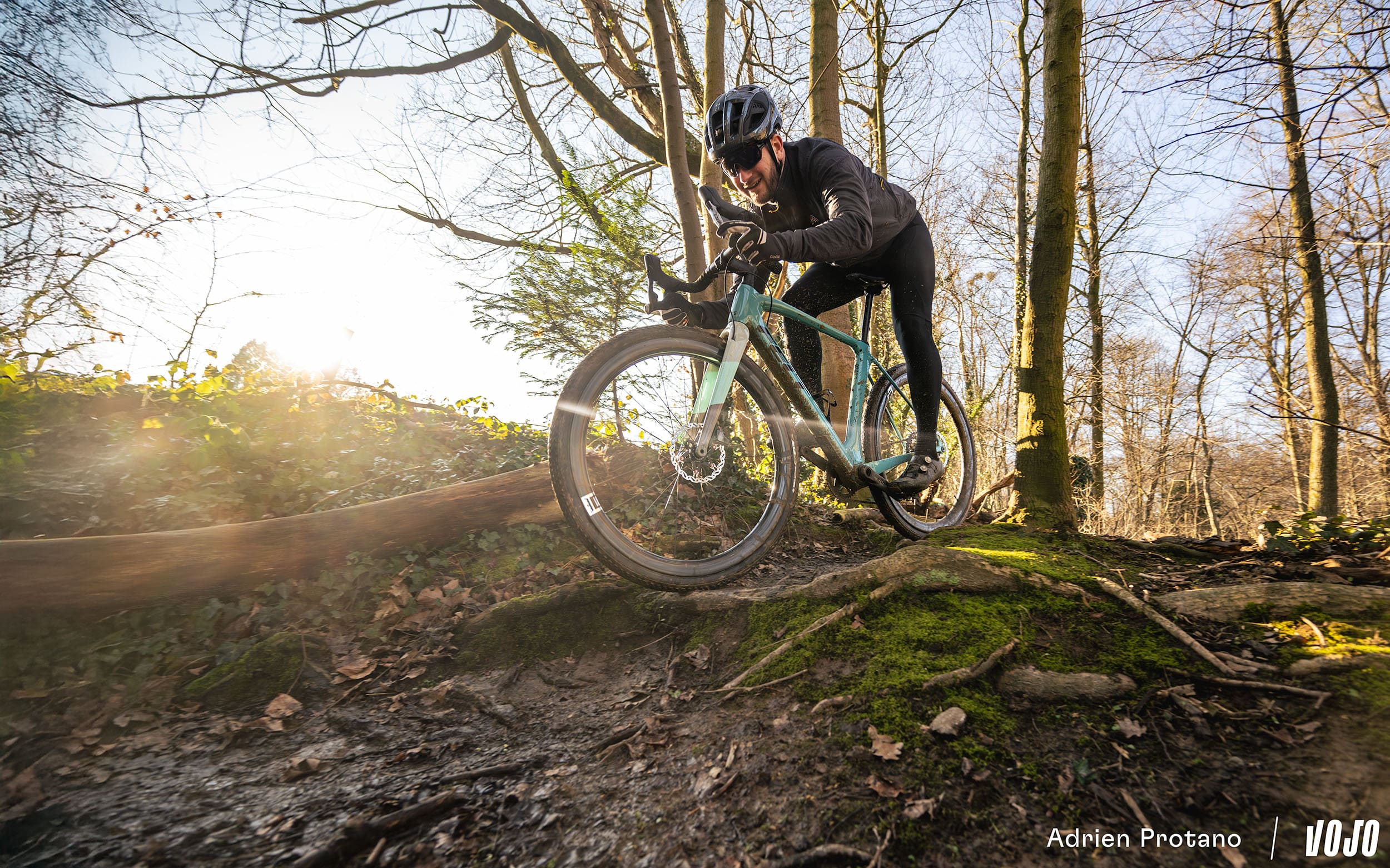 https://www.vojomag.nl/app/uploads/2025/02/Roues Duke Gravel Aero Test Avis Vojo A.Protano 4.jpg